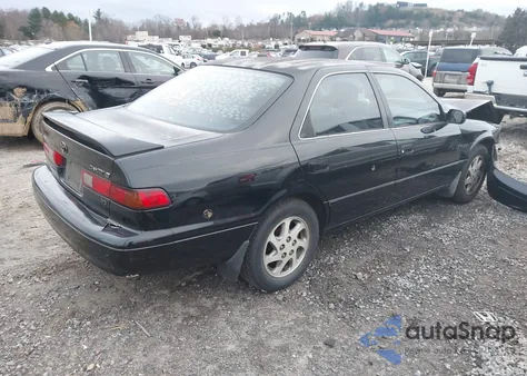 1998 Toyota Camry Le V6 from USA, damaged, VIN 4T1BF22K4WU065867